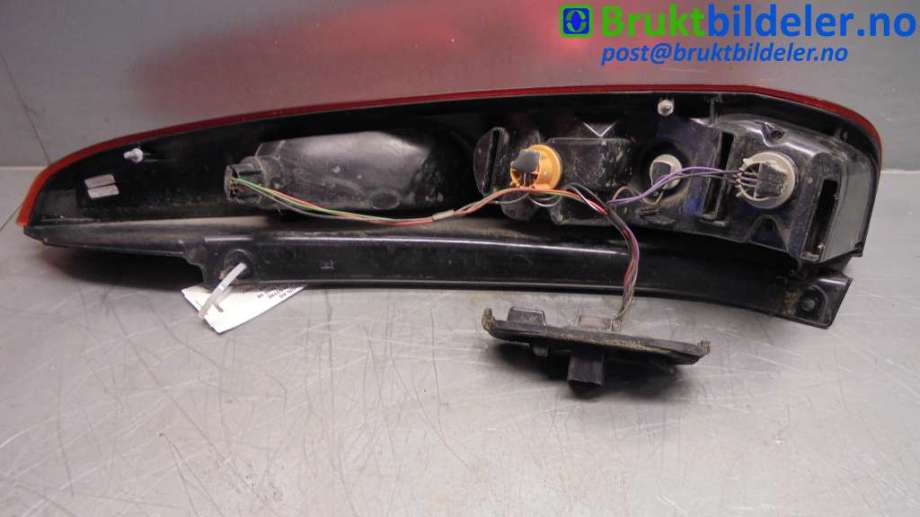Baklykt venstre til Ford Fiesta 2002-2008 (Type V)  (FORD|6S61-13405-AG|)