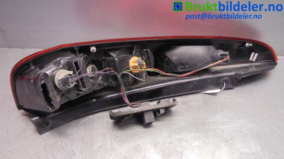 Baklykt høyre til Ford Fiesta 2002-2008 (Type V) (FORD|6S61-13404-AG|)