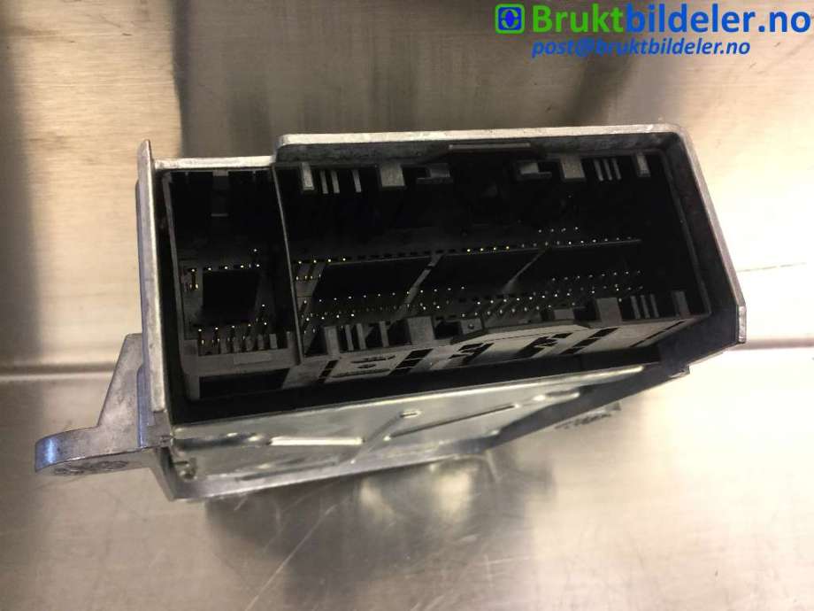 Airbag elektronikk til BMW i3 2013-2022  (BMW|65 77 6 818 813-01|335499-102|)
