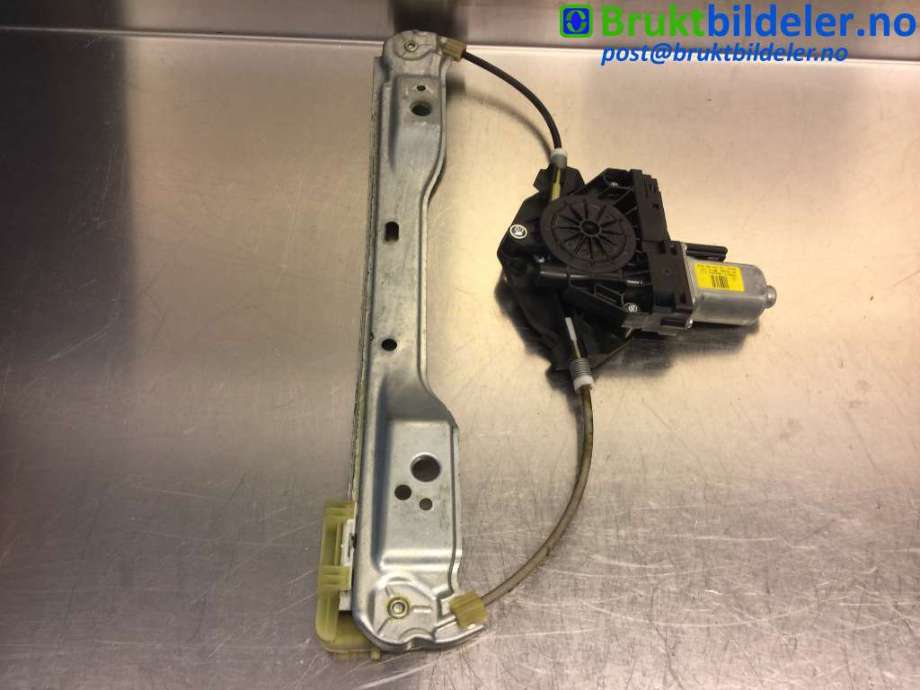 Ruteheis venstre bak til Volvo V60 2010-2013 (Type I, Fase 1)  (VOLVO|921043-102|966264-101|)