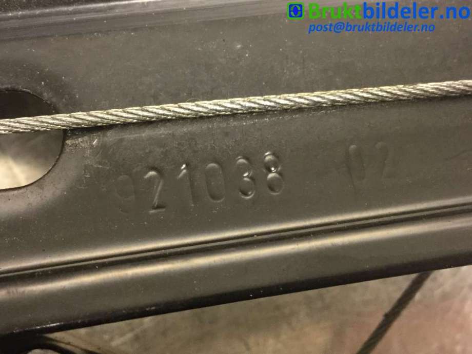 Ruteheis høyre foran til Volvo V60 2010-2013 (Type I, Fase 1)  (VOLVO|921038-102|966269-102|)