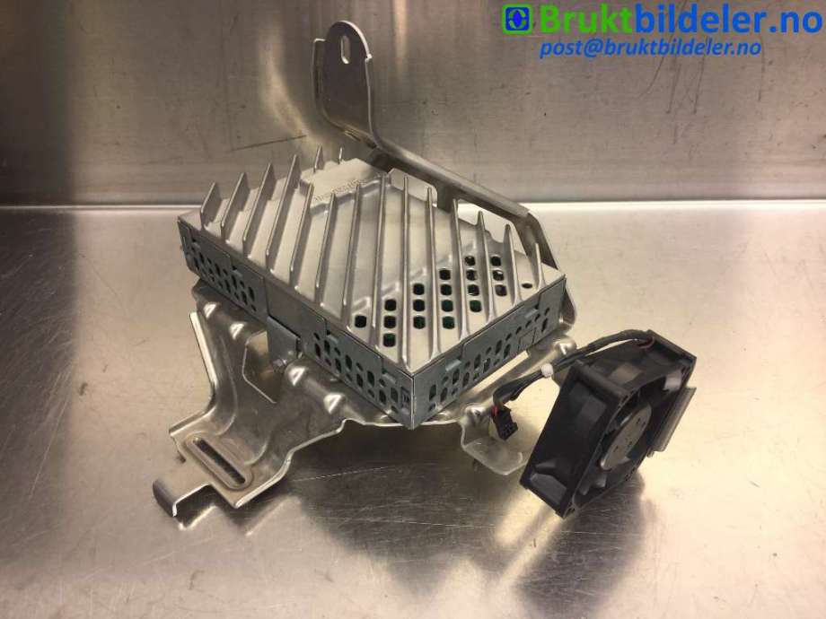 Bilstereo forsterker til BMW i3 2013-2022  (BMW|6 836 346|)