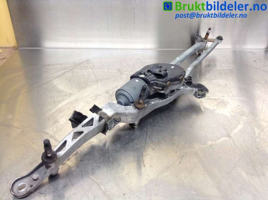 Viskermotor frontrute til Mercedes C-Klasse, 2007-2011 (Fase 1) (W204) (W204) (MERCEDES|)