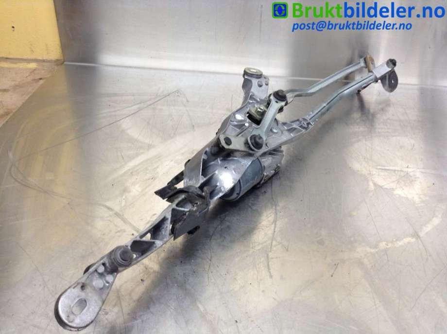 Viskermotor frontrute til Mercedes C-Klasse 2007-2011 (Fase 1) (W204) (W204) (MERCEDES||1 397 220 567)