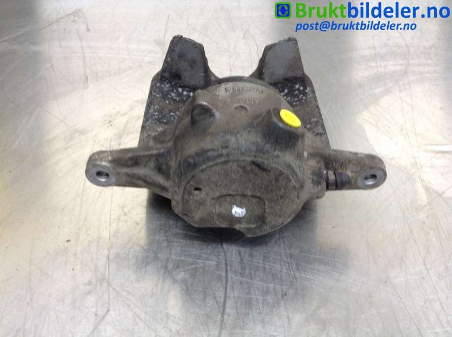 Bremsecaliper høyre foran til Mercedes C-Klasse 2007-2011 (Fase 1) (W204) (W204) (MERCEDES|A 204 421 24 81|)