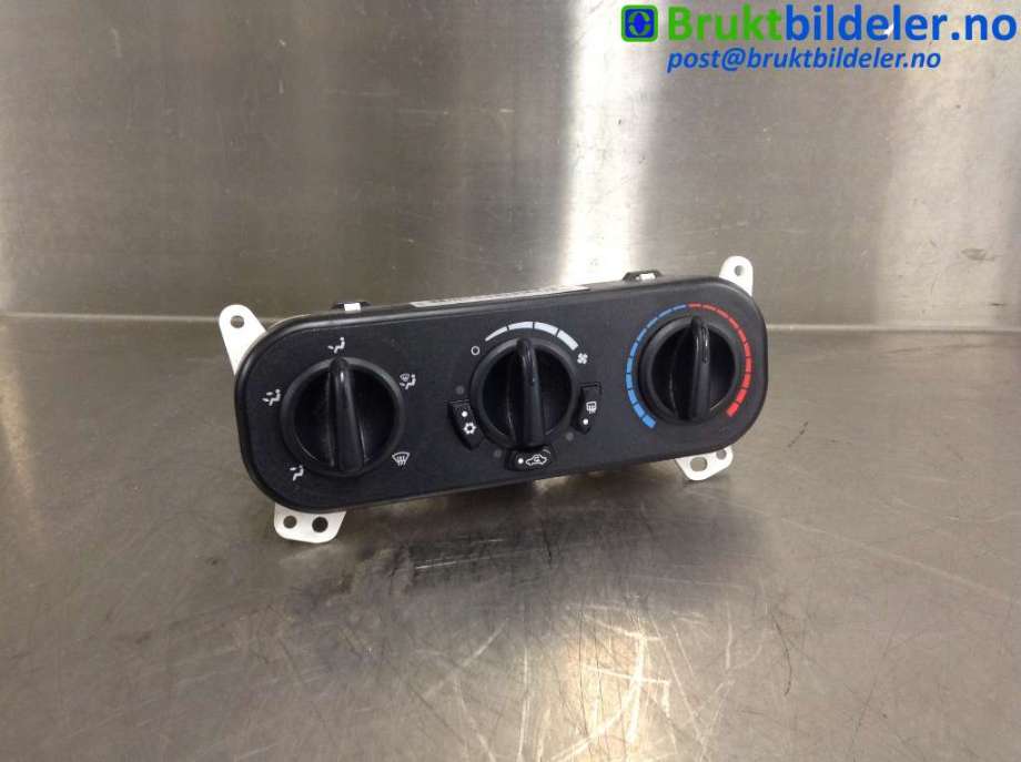 Varmeapparat betjening til Jeep Compass, 2007-2009 (Type I, Fase 1)  (JEEP|P55111874AA)