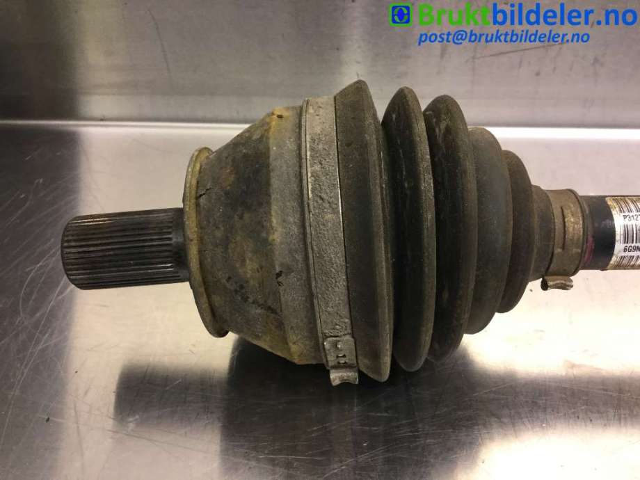Drivaksel høyre foran til Volvo V70 2007-2013 (Type III, Fase 1)  (VOLVO|31272550||6G9N-3B436-BE)