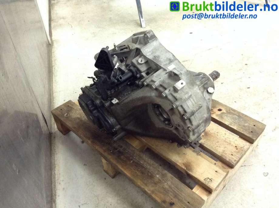 Girkasse manuell til VW Transporter / Caravelle 2015-2019 (T6) (T6) (VOLKSWAGEN||QWM GEARKODE)