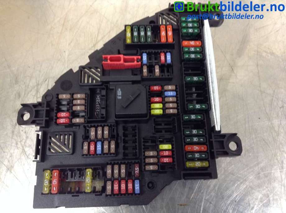 Sikringsboks til BMW 5-Serie 2010-2017 (F10/F11) (F10/F11) (BMW|9264923-02|)