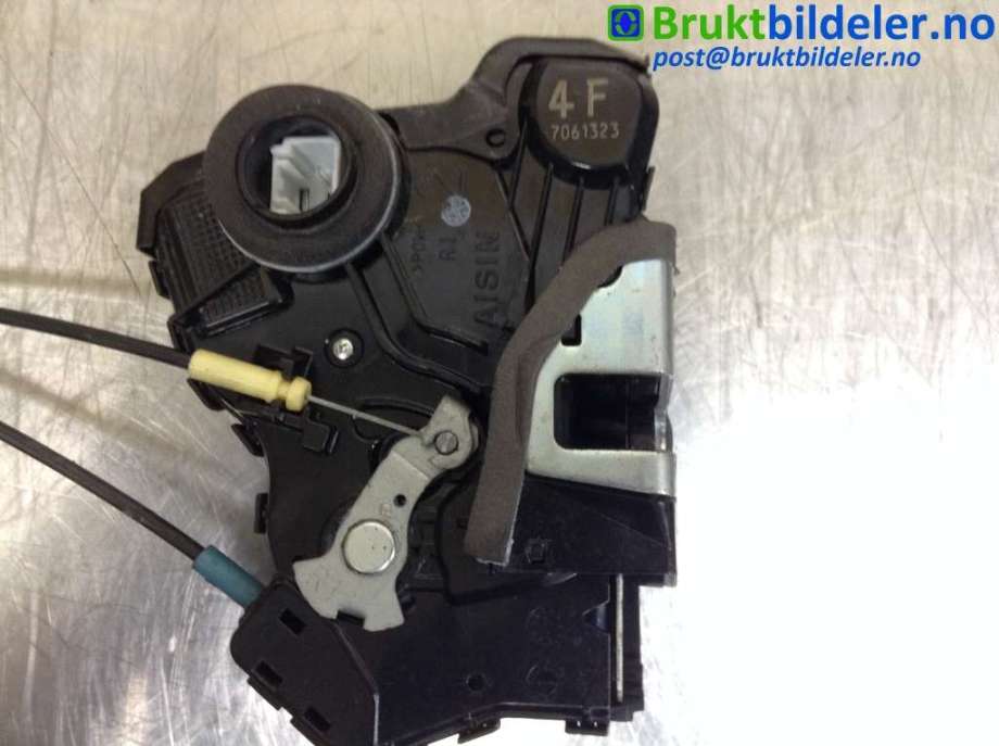 Låsekasse høyre foran til Toyota RAV4 2006-2009 (Type III, Fase 1)  (TOYOTA|A046693|)