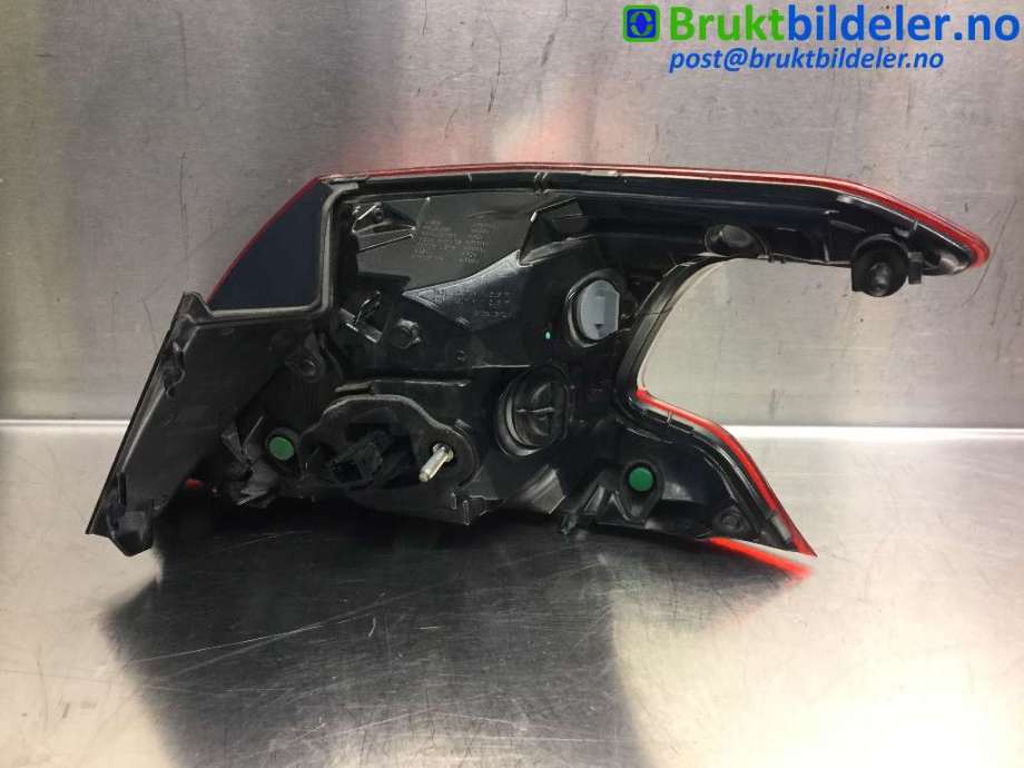 Baklykt venstre til Peugeot 308 2013-2021 (Type II)  (PEUGEOT|96 778 176 80|81250101|)