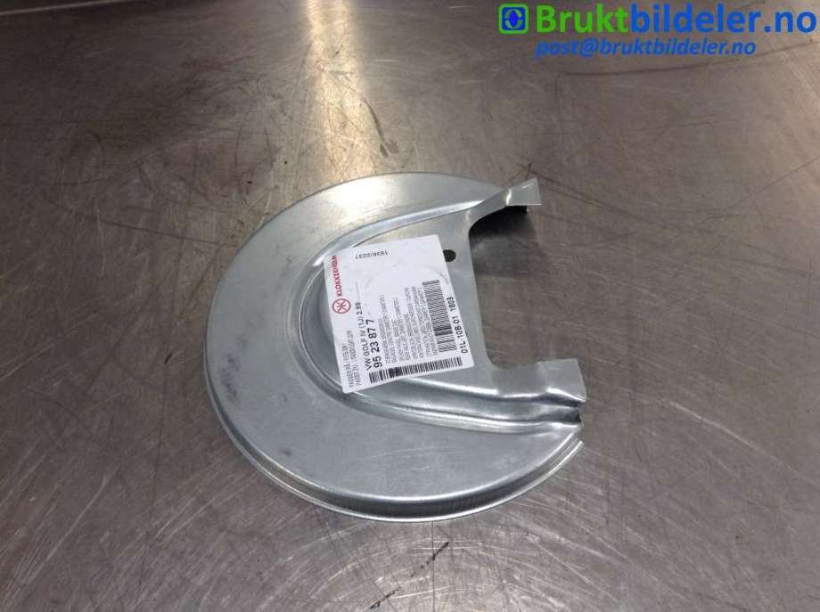 Bremseskjold høyre bak til VW Golf IV 1998-2003  (VOLKSWAGEN|)