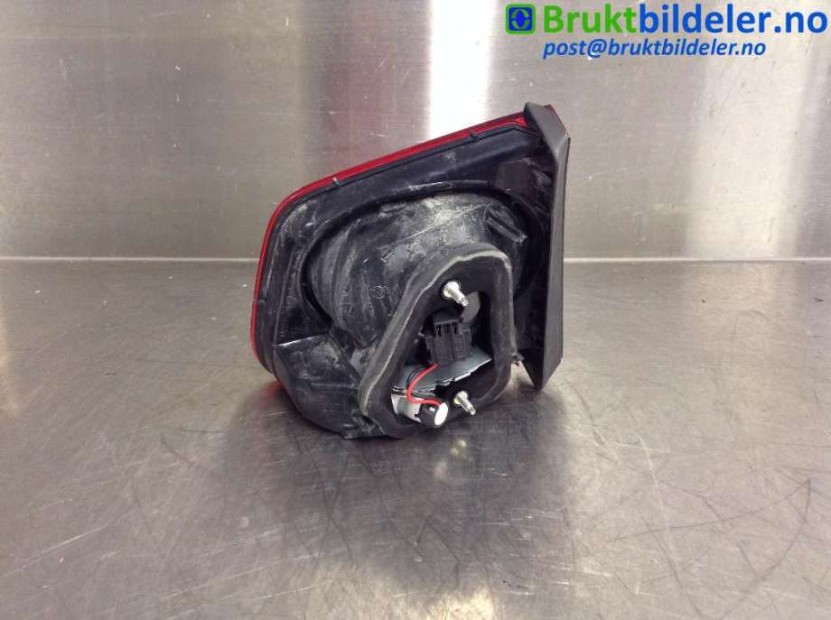 Baklykt venstre indre til VW Tiguan 2007-2011 (Type I, Fase 1)  (VOLKSWAGEN|5N0 945 093 B|)
