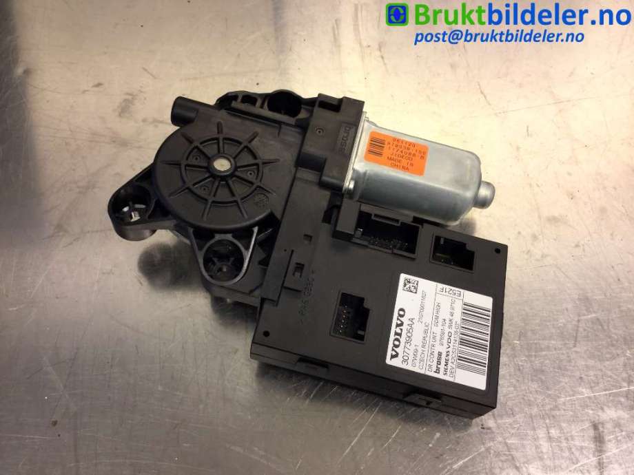 Ruteheis venstre foran til Volvo C30 2006-2009 (Fase 1) (VOLVO|30773905AA|979038-100|)