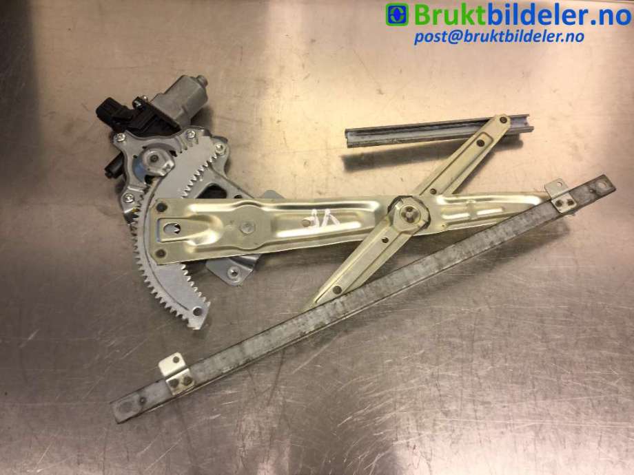 Ruteheis venstre foran til Mitsubishi Outlander 2007-2010 (Type II, Fase 1) (MITSUBISHI|5713A085|)