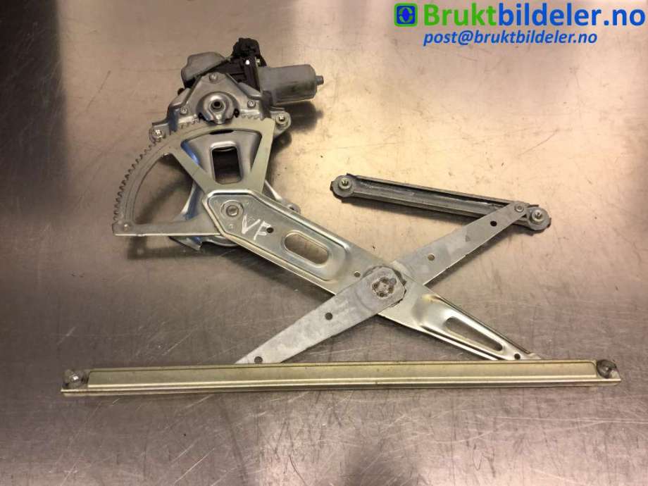 Ruteheis venstre foran til Toyota Prius +7 2012-2020 (Type III) (stasjonsvogn) (stasjonsvogn) (TOYOTA|69802-52070||85720-12460)