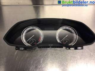 Instrumentpanel til Škoda Superb,   (SKODA|3V0 920 711 A)