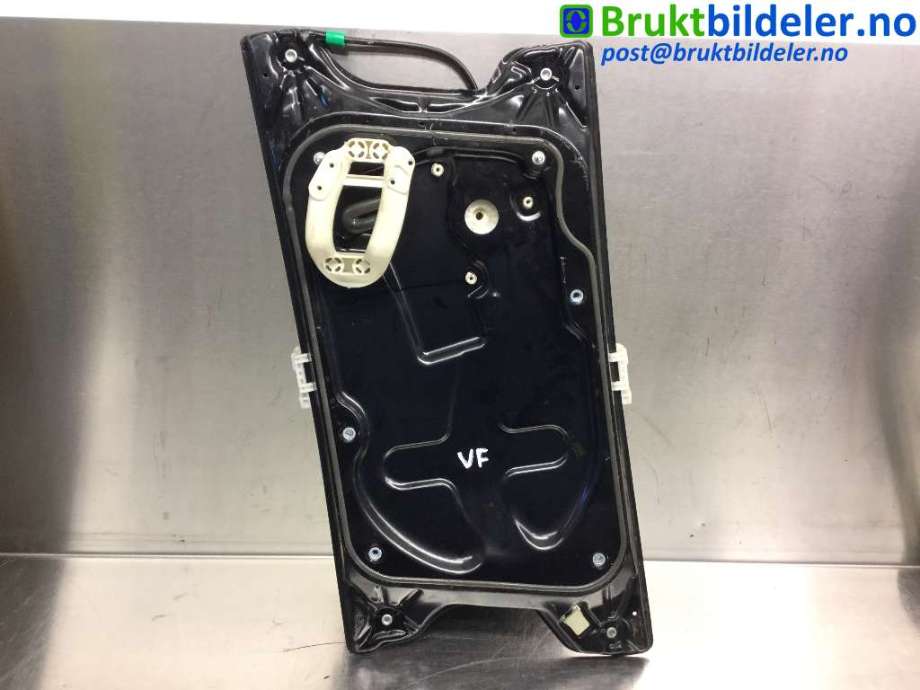 Ruteheis til Land Rover Discovery 2005-2009 (Type III)  (LAND-ROVER|CUH500170|994730|270906)