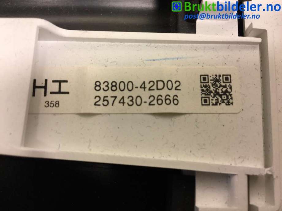 Instrumentpanel til Toyota RAV4 2006-2009 (Type III, Fase 1)  (TOYOTA|257430-2666|83800-42D02|)