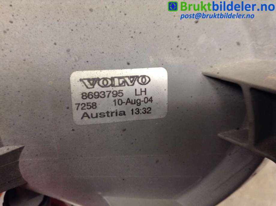 Tåkelykt venstre foran til Volvo XC90 2002-2006 (Type I, Fase 1) (VOLVO|8693795|)