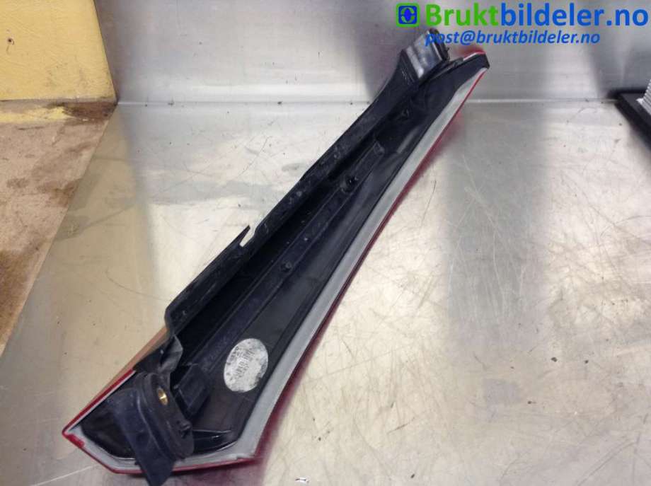 Baklykt venstre til Volvo XC90 2002-2006 (Type I, Fase 1)  (VOLVO|30678220|)