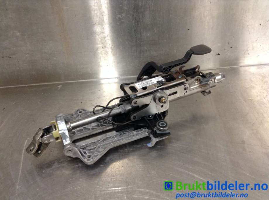 Rattaksel til Land Rover Discovery, 2005-2009 (Type III) (LAND-ROVER|QMB500770)