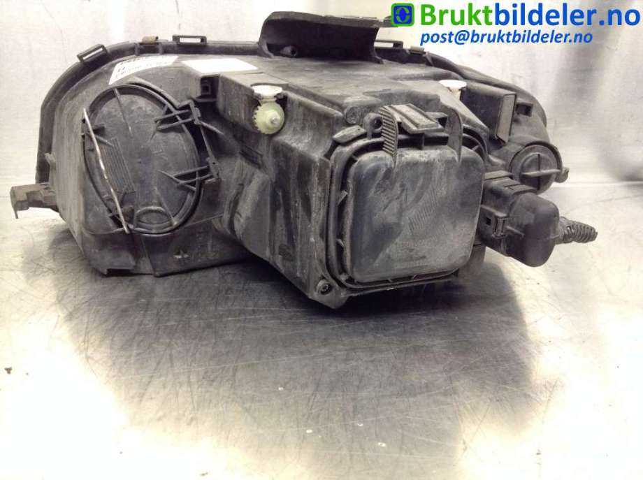Frontlykt høyre halogen til Audi A3 2003-2008 (Type II, Fase 1) (AUDI||0 301 206 202)