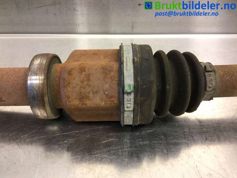 Drivaksel høyre foran til Ford Focus 2008-2010 (Type II, Fase 2)  (FORD|3M51-3B436-DAH|)