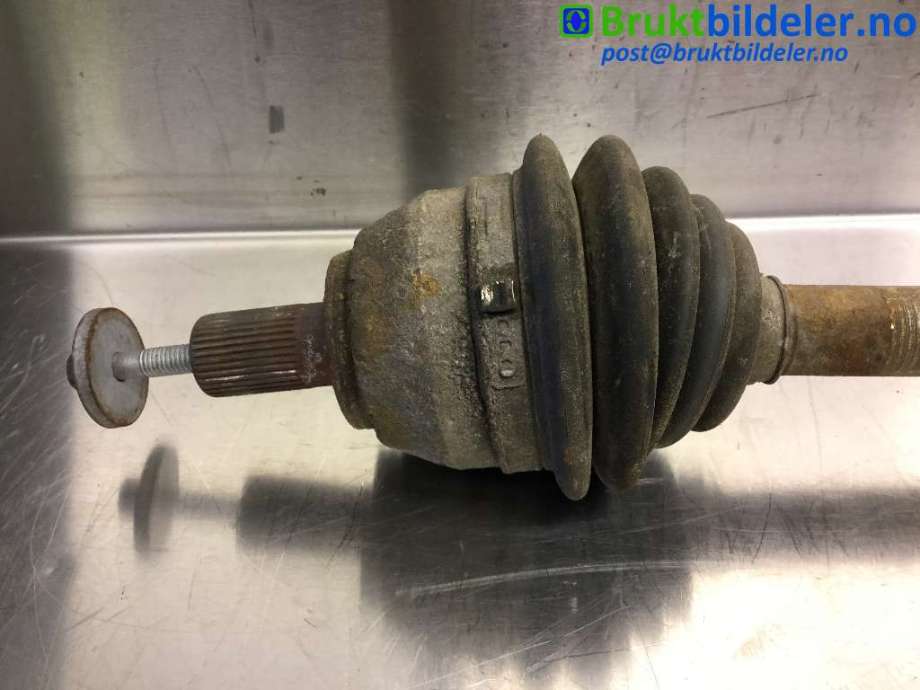 Drivaksel venstre foran til Ford Focus 2008-2010 (Type II, Fase 2)  (FORD|3M51-3B437-DAG|)