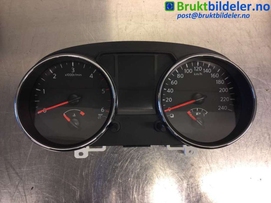 Instrumentpanel til Nissan Qashqai 2010-2014 (Type I, Fase 2) (NISSAN|24810BR50E|)