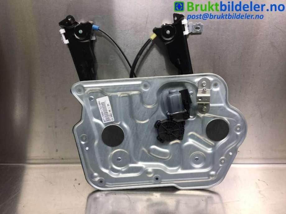 Ruteheis venstre foran til Nissan Qashqai 2010-2014 (Type I, Fase 2) (NISSAN|80771JD000|)