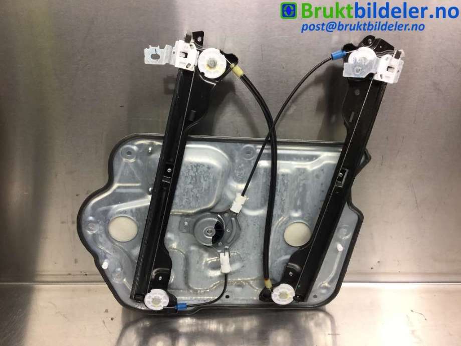 Ruteheis venstre foran til Nissan Qashqai 2010-2014 (Type I, Fase 2) (NISSAN|80771JD000|)