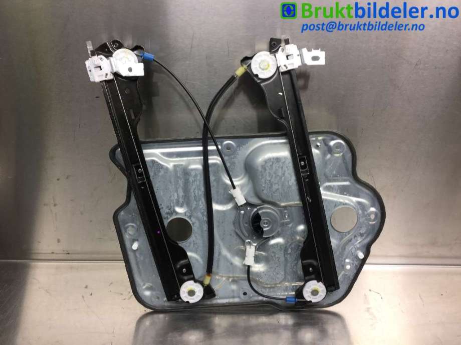 Ruteheis høyre foran til Nissan Qashqai 2010-2014 (Type I, Fase 2) (NISSAN|80770JD000A|)