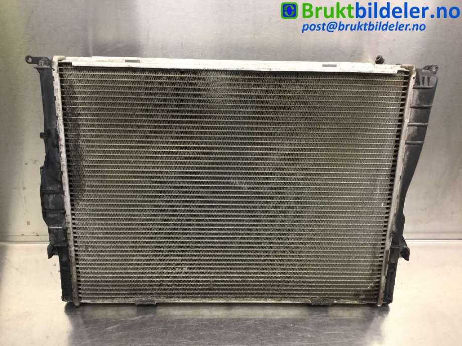 Radiator (automat gir) til BMW 1-Serie 2004-2011 (E81/E82/E87/E88) (E81/E82/E87/E88) (BMW|1711 7 564 654|3119146|4741668)