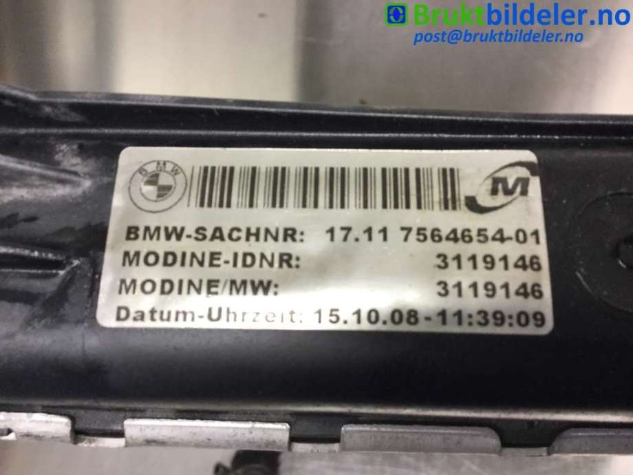 Radiator (automat gir) til BMW 1-Serie 2004-2011 (E81/E82/E87/E88) (E81/E82/E87/E88) (BMW|1711 7 564 654|3119146|4741668)