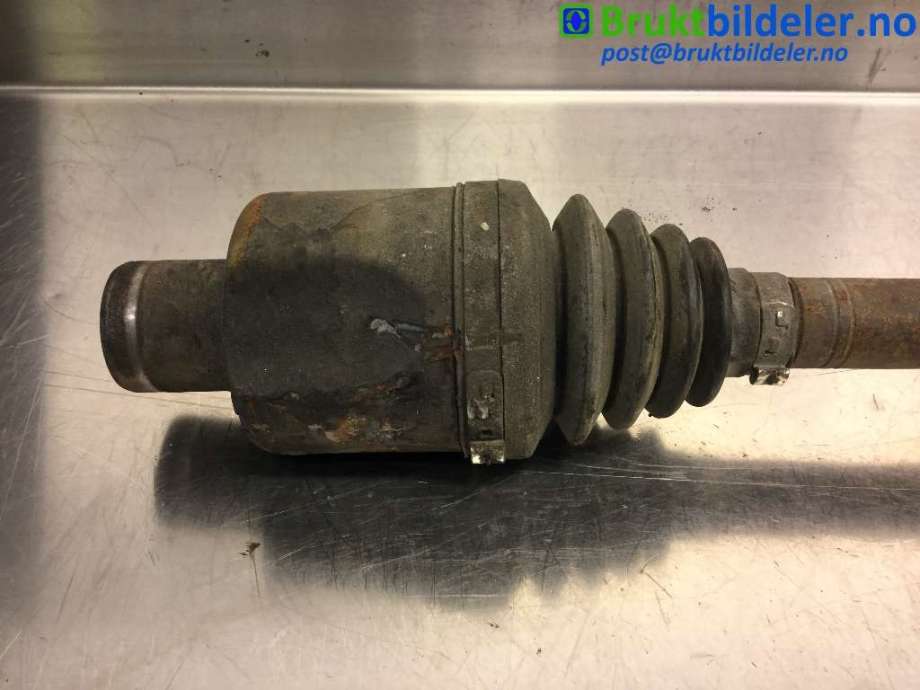 Drivaksel høyre foran til Chevrolet Captiva 2006-2010 (Fase 1)  (CHEVROLET (KR)|96624724|)