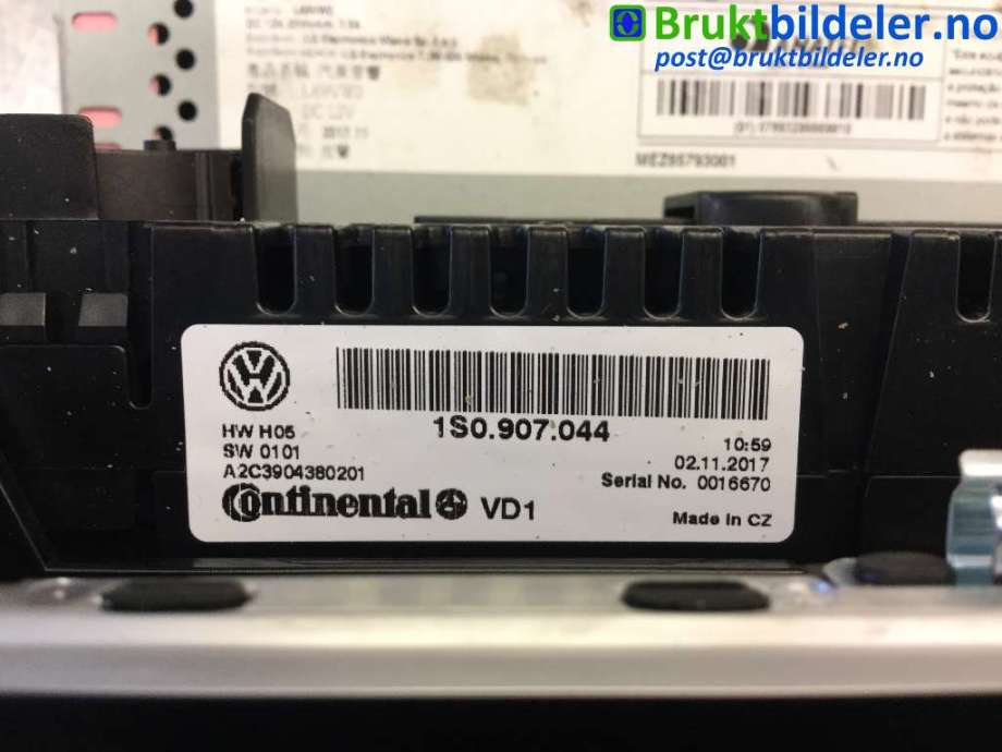 Bilstereo til VW E-Up 2013-2019  (VOLKSWAGEN|1S0 035 869 B|1S0 907 044|)