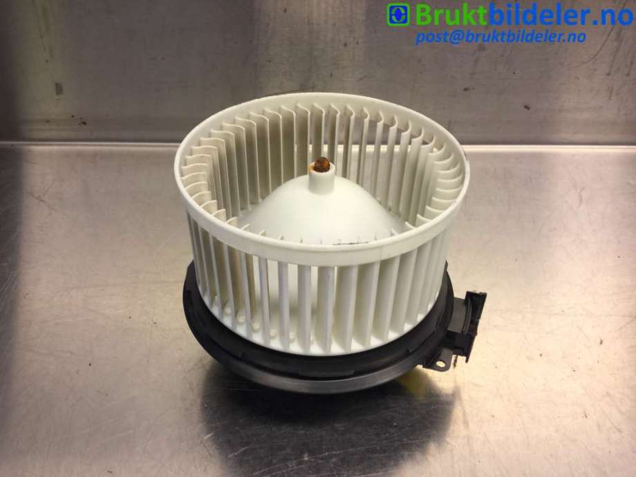 Varmeapparat motor til VW E-Up, 2013-2019  (VOLKSWAGEN|12E 820 015)