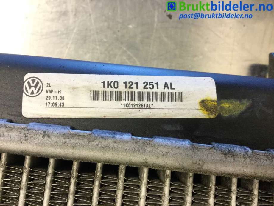 Radiator (automat gir) til VW Touran 2007-2010 (Type I, Fase 2)  (VOLKSWAGEN|1K0 121 251 AL|)