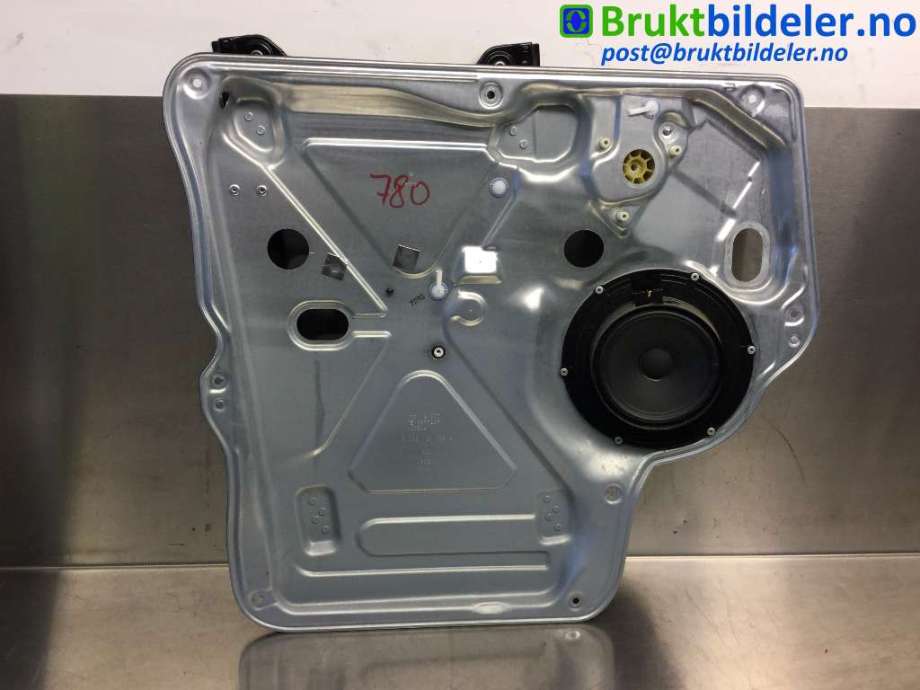 Ruteheis til VW Transporter / Caravelle, 2015-2019 (T6) (T6) (VOLKSWAGEN|7E1 837 729 R)