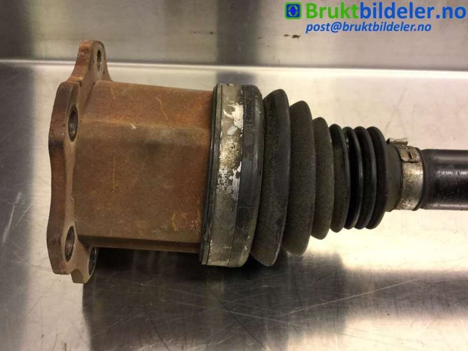 Drivaksel høyre foran til Audi A6, Allroad 2015-2019 (Type III, Fase 2) (C7) (C7) (AUDI|4G0 407 271 F|)