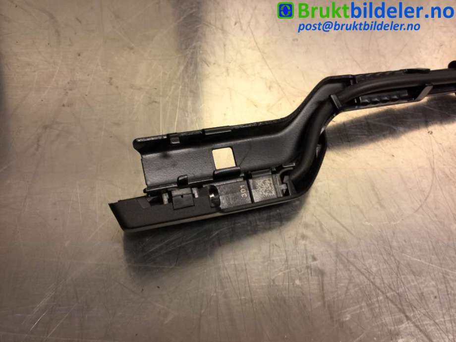 Viskerarmer frontrute til Peugeot 5008 2017-->> (Type II) (PEUGEOT|98 106 649 80|)