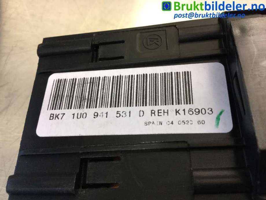 Bryter lys til Škoda Fabia 2010-2014 (Type II, Fase 2)  (SKODA|1U0 941 531 D|)