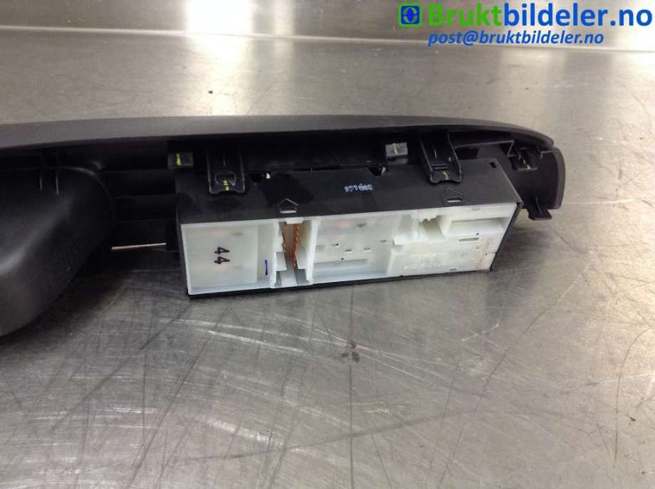 Bryter ruteheis til Nissan Note 2013-2017 (Type II) (NISSAN|)