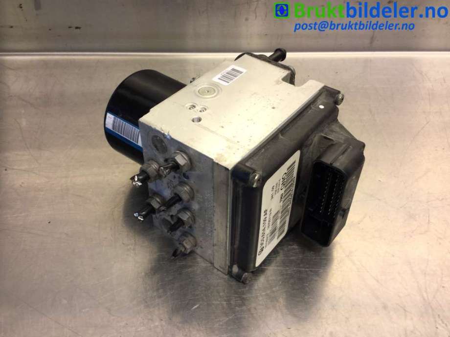 ABS sentral til VW Passat, 2005-2010 (B6) (B6) (VOLKSWAGEN|3C0 614 109 AF)