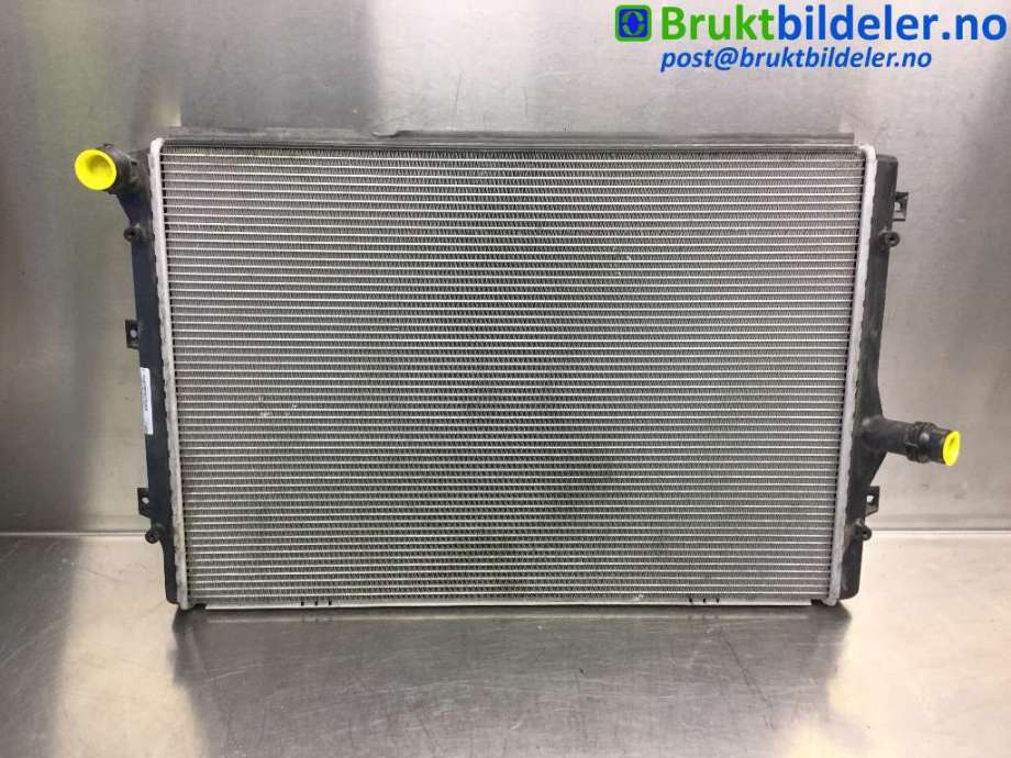 Radiator (manuell gir) til VW Golf VI, 2008-2012 (VOLKSWAGEN|1K0 121 251 DD)