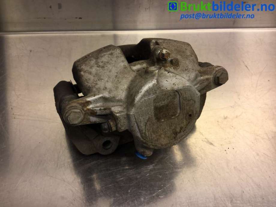 Bremsecaliper høyre foran til Mercedes C-Klasse 2007-2011 (Fase 1) (W204) (W204) (MERCEDES|A 204 421 26 81|)