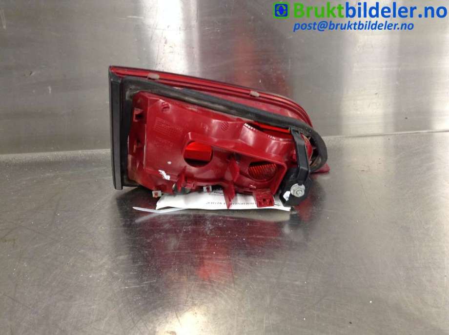 Baklykt høyre indre til Audi A4 2007-2014 (Type IV) (B8) (B8) (AUDI|8K5 945 094 D|)