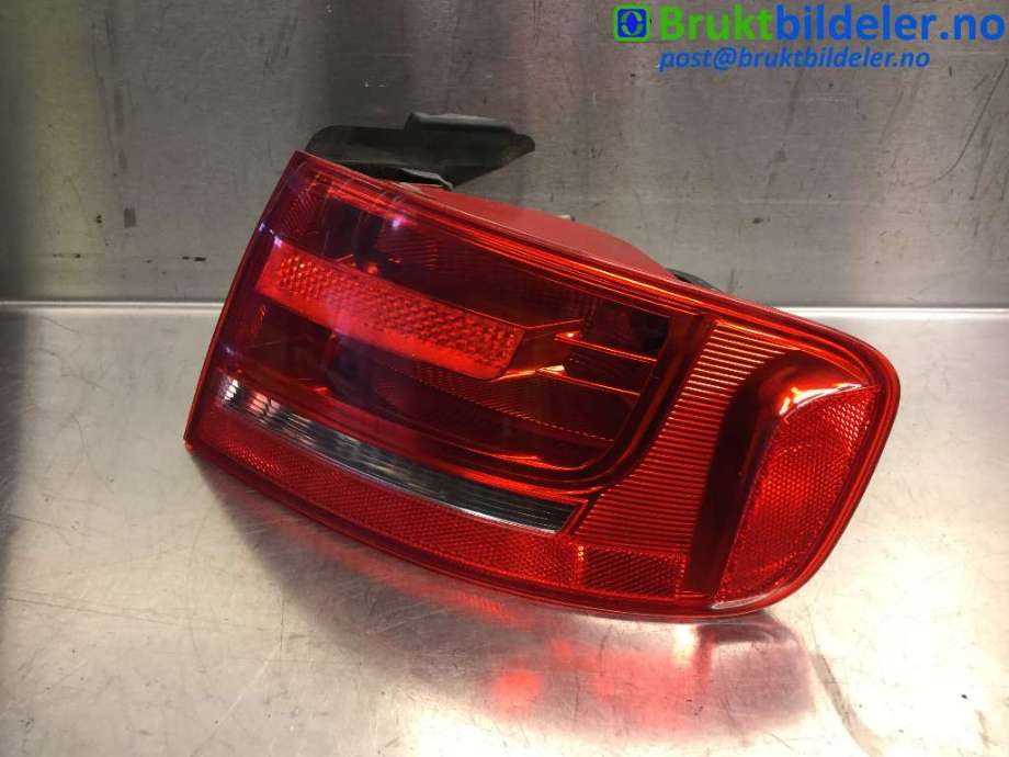 Baklykt høyre til Audi A4 2007-2014 (Type IV) (B8) (B8) (AUDI|8K5 945 096 D|)