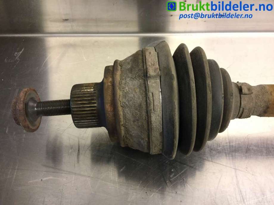 Drivaksel høyre foran til Audi A4 2007-2014 (Type IV) (B8) (B8) (AUDI|8K0 407 271 Q|)